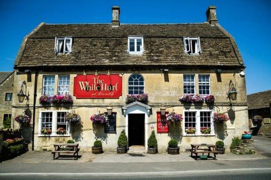 The White Hart Hotel Atworth Exterior photo